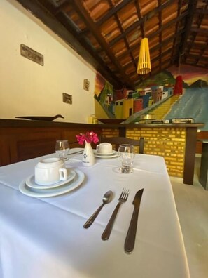 Dining - Pousada Sol e Mar (Búzios)