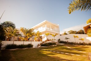 32-inch Smart TV with digital channels, TV, Netflix - Pousada Lirio Trancoso (Porto Seguro)