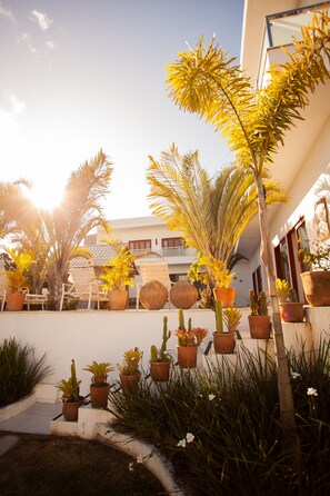 32-inch Smart TV with digital channels, TV, Netflix - Pousada Lirio Trancoso (Porto Seguro)