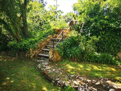 Villa, 3 bedrooms, 2 bathrooms, garden + pool on 10 hectares of nature