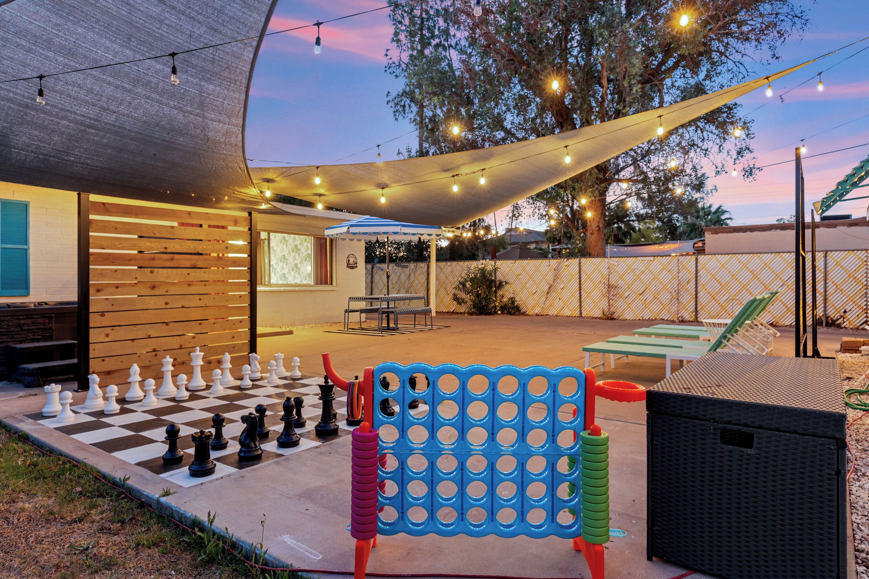 HOT TUB | Outdoor FUN | Near Uptown (36)