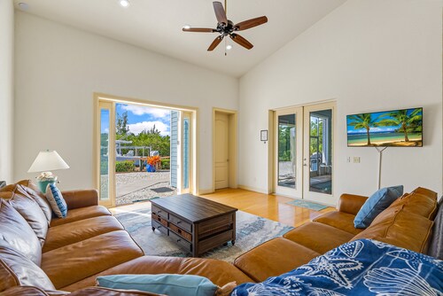 Waterfront home/ steps to the beach/ private dock/ heated pool/spa