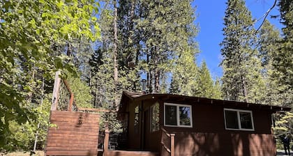 Arnold - Cozy Cabin