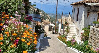 Stone house with pool and view to the sea