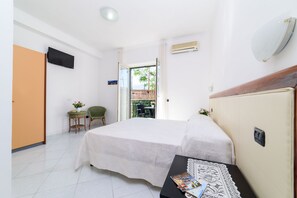 2 室のベッドルーム、アイロン / アイロン台、WiFi (無料)、ベッドシーツ