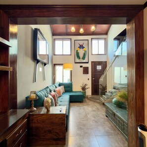 Unclassified image, 2 of 29, button - Deluxe Art Gallery Loft (Free Parking) (Quetzaltenango)