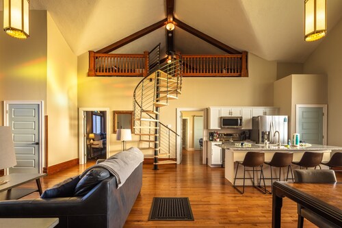 Dragonfly Inn (Only 40 min to Hocking Hills area)