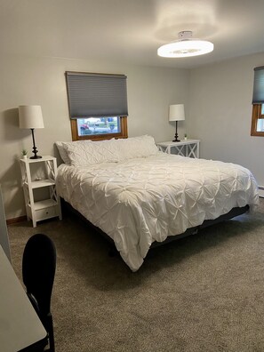 3 camere, una scrivania, ferro/asse da stiro, culla da viaggio