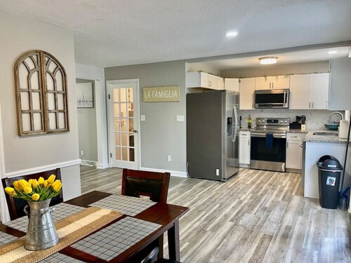 Four Farms · Spacious 3 bedroom home with vibrant outdoor