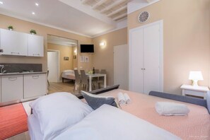 2 Schlafzimmer, Bügeleisen/Bügelbrett, WLAN, Bettwäsche
