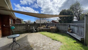 Ferienhaus, 5 Schlafzimmer, Küche, zum Garten hin | Terrasse/Patio