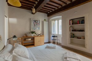 1 Schlafzimmer, Bügeleisen/Bügelbrett, Reisekinderbett, kostenloses WLAN