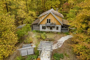 Exterior - Executive Forest Sanctuary/2 King Beds, Hot Tub & Trails -Near Lake Lemon (Unionville)