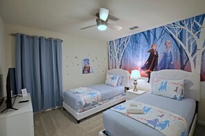7 bedrooms, desk, iron/ironing board, free WiFi