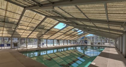 Views, Pools, and Sweet Comfort - Las Palmas 3 bedroom/2 bath condo