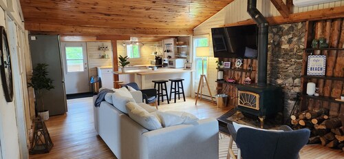 Parlee beach Fourth Avenue cottage