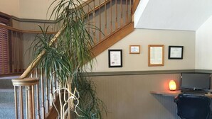 Reception - Timber Lodge Inn (Cle Elum)