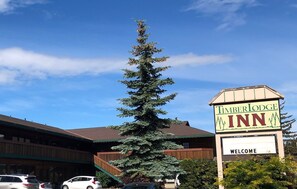 Front of property - Timber Lodge Inn (Cle Elum)