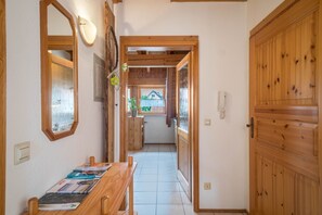 Interior - 'Apartment Laile' close to the Lake with Wi-Fi (Eriskirch)