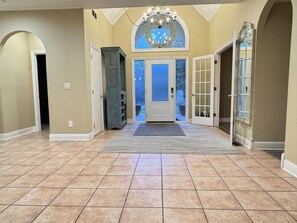 Interior - Play @ The Hideaway - hot tub, sauna, gymnasium (Three Oaks)