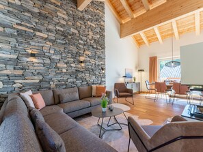 TV, peis og videospill