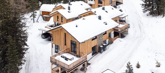 Chalet with stunning views, close to slopes