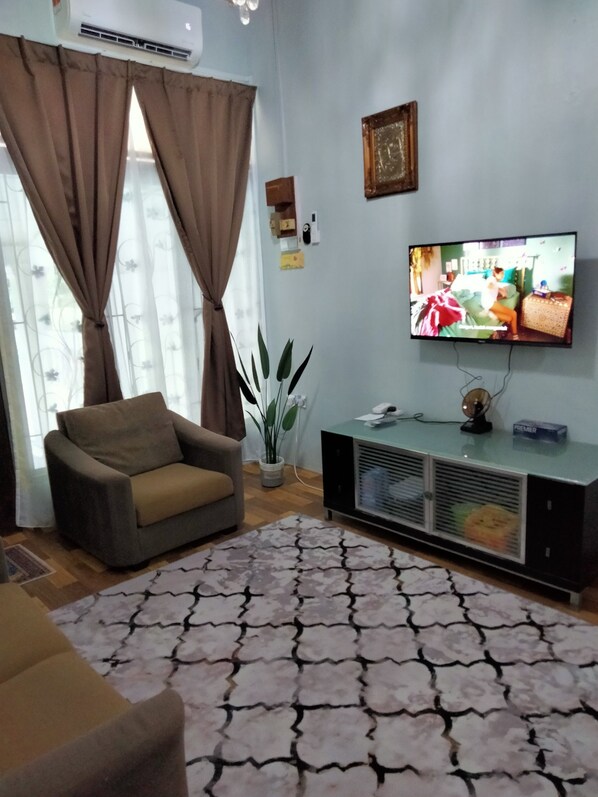 TV
