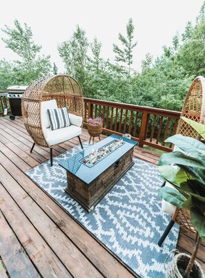 Tina de hidromasaje al aire libre