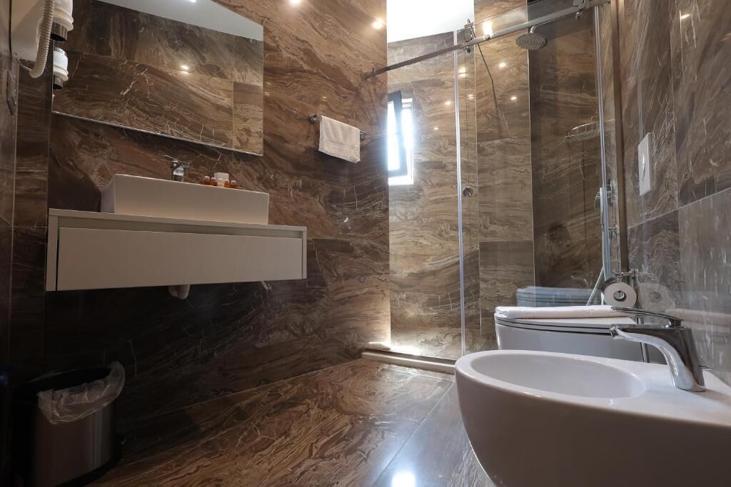 Photo - Harbour Hotel