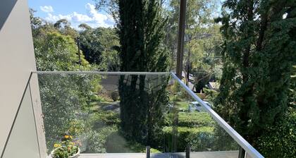 Spacious Family Home within 10 minutes of Sydney Harbour
