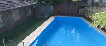 Spacious Family Home within 10 minutes of Sydney Harbour