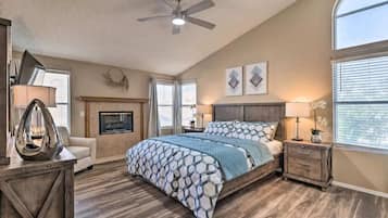 4 bedrooms, desk, iron/ironing board, travel cot