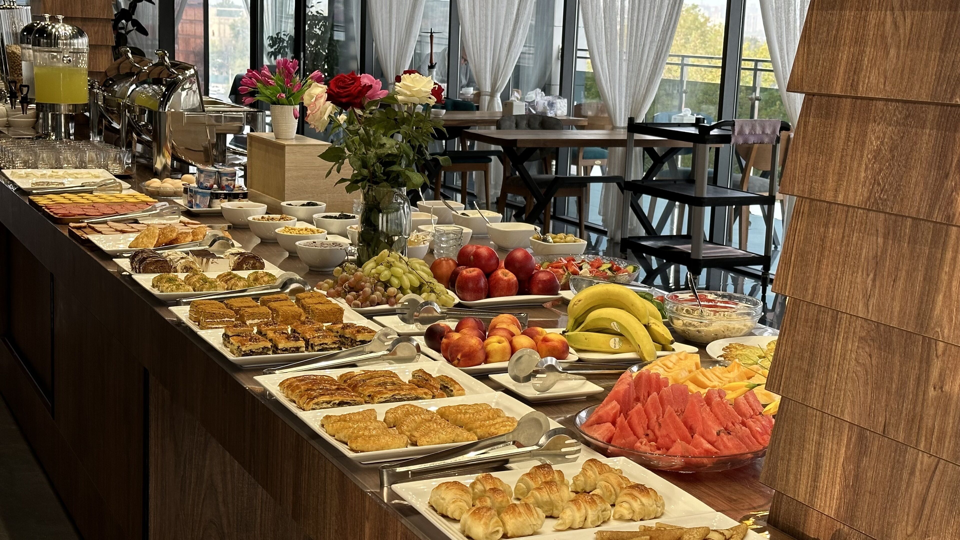 Tägliches inbegriffenes Frühstücksbuffet