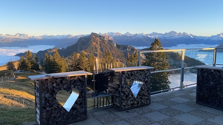 Terrace/patio. Rigi Burggeist Guesthouse