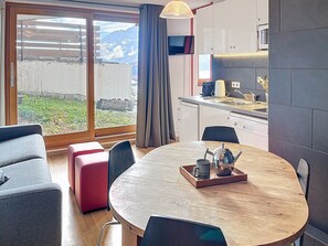 Interior - Comfortable apartment near slopes with free WIFI (La Rosière)