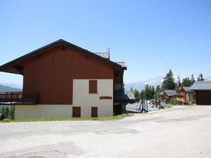 Esterni