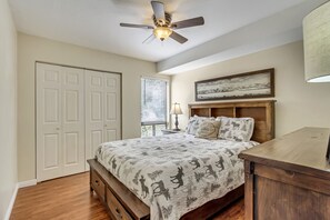 2 bedrooms, desk, iron/ironing board, free WiFi