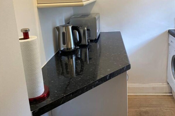 Interior - Lovely 1-bed Apartment in London - View of Shard (London)