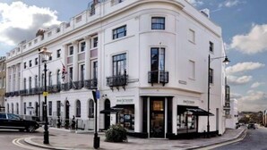 Exterior - Immaculate 1-bed Apartment in Windsor (Windsor)