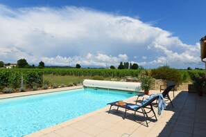 Pool - "Chateau Des Réves" 4 bedrooms, 4 private bathrooms, private swimming pool (Saint-Sulpice-de-Faleyrens)