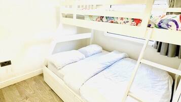Chalet | 2 kamar tidur, Wi-Fi gratis, dan seprai linen