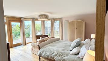 2 sovrum, skrivbord, strykjÀrn/strykbrÀda och gratis wi-fi