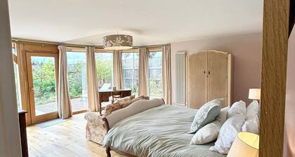 Luxury detached bungalow with open countryside views