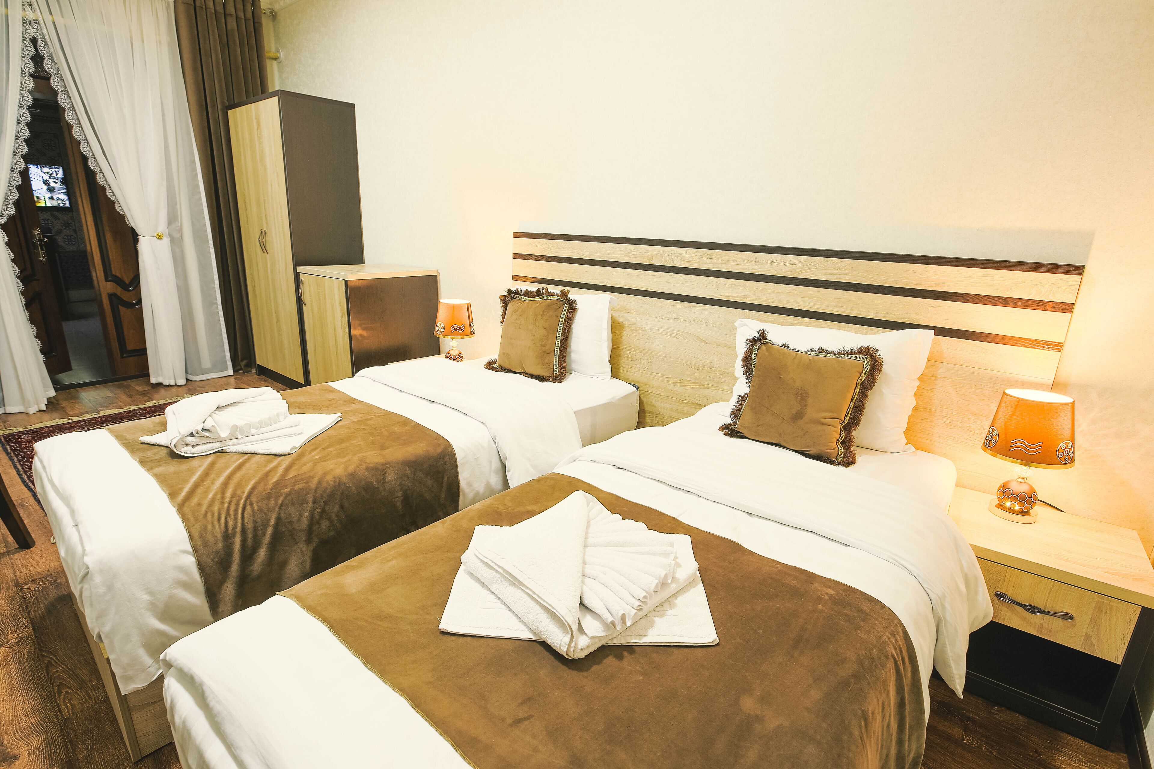 Desk, free WiFi, bed sheets