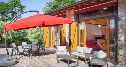 Casa del Bosco for 8 People