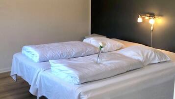 Chambre Double Confort, 2 lits une place | Wi-Fi gratuit, draps fournis