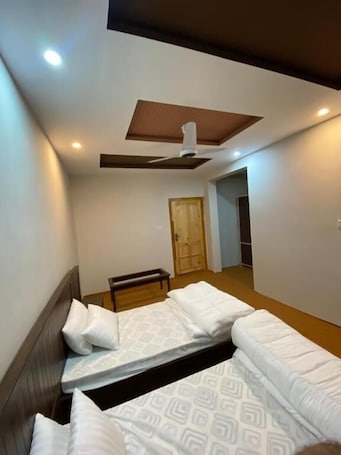 Deluxe Double Room | Free WiFi