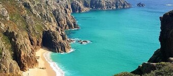 Beautiful 2-bed Holiday Home nr Kynance Cove