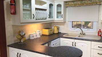 Apartment | Private kitchen | Fridge, microwave, oven, stovetop