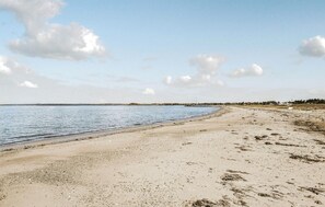 Tæt på stranden, fiskeri